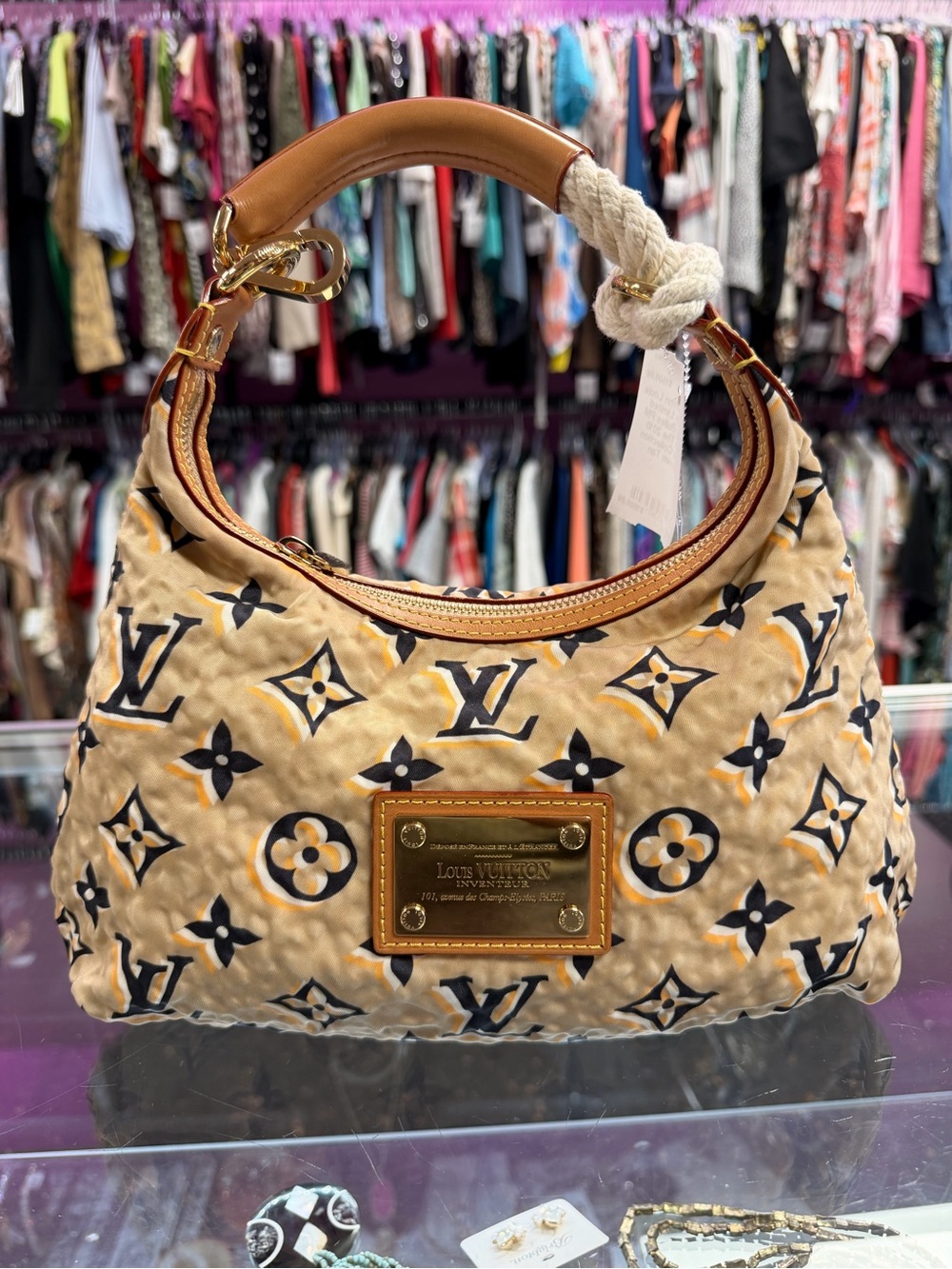 Louis Vuitton Bulles PM Beige Monogram Rope Handle Hobo Bag FW09 Authentic